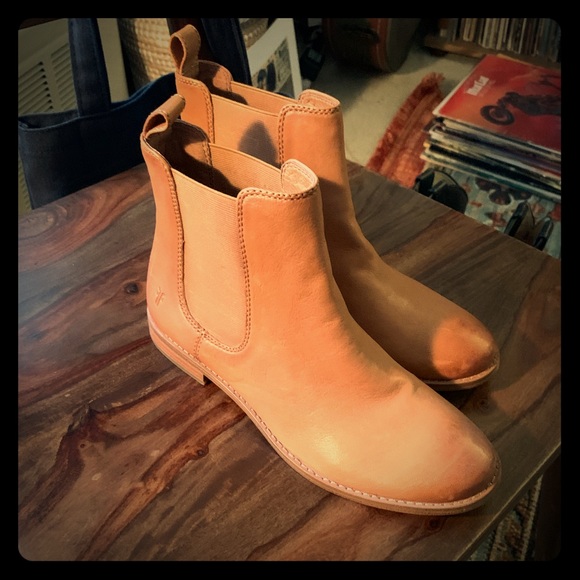 Frye Shoes - Frye Anna Chelsea Boot